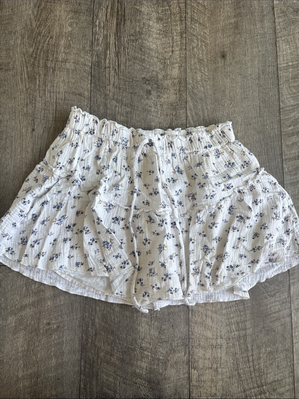 Pink Lily White Floral Ruffle Skirt
